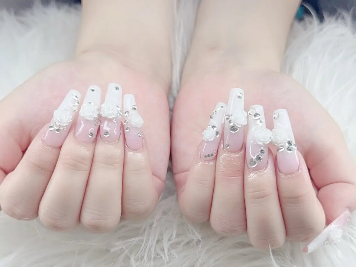ロング 学生 韓国風ヘア ハンドネイル ハンドケア Mika Nail 池袋のネイルデザイン