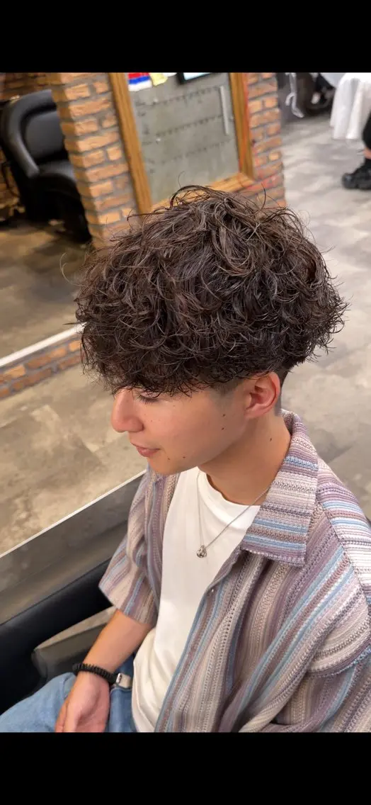 ショート カラー パーマ ヘアアレンジ メンズ キッズ アップバング センターパート メンズハイライト マッシュ メンズパーマ 🔥メンズ特化🔥/ 福田朝輝のヘアスタイル
