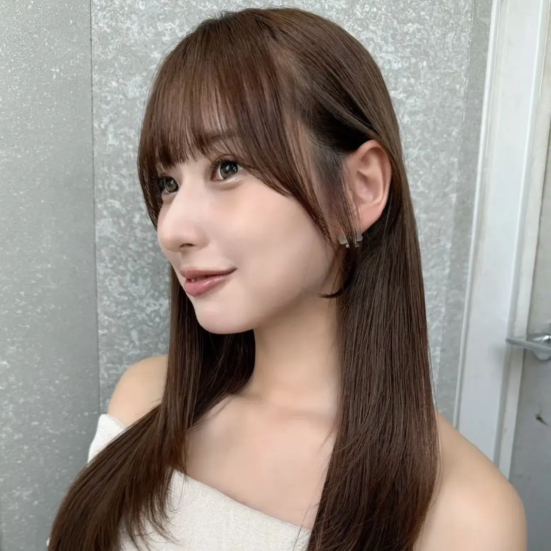 【韓国風】前髪×顔周りカットの写真