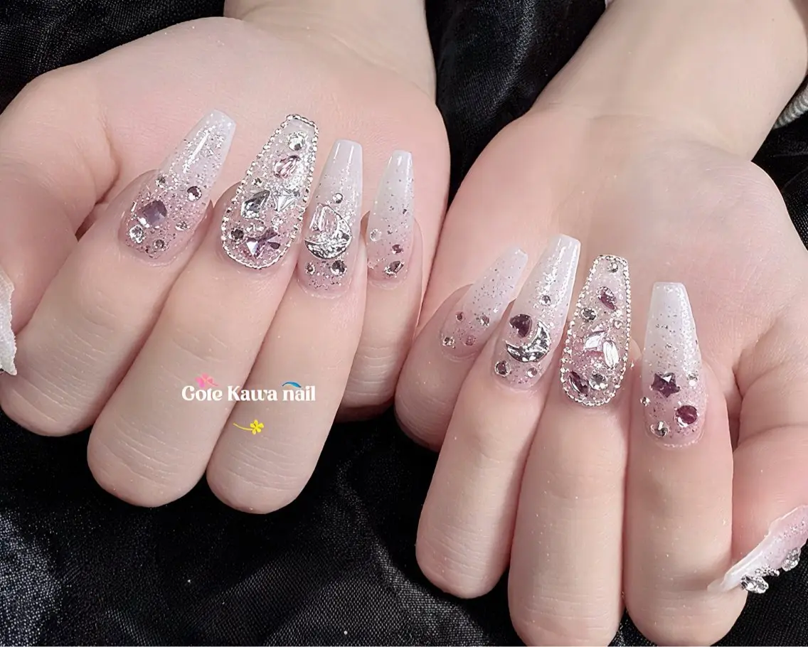 ネイル フラッシュネイル ハート キラキラネイル 持ち込み 夏ネイル ハンドネイル ハンドケア Gote Kawa nail salonのネイルデザイン