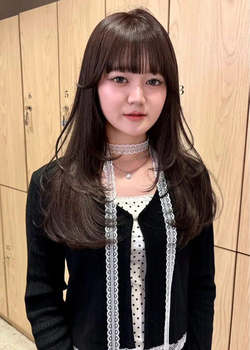 ロング ロングレイヤー 顔まわりレイヤー ヨシンモリ 韓国風ヘア レイヤーカット カット ヘアカラー トリートメント よしだ はるのヘアスタイル