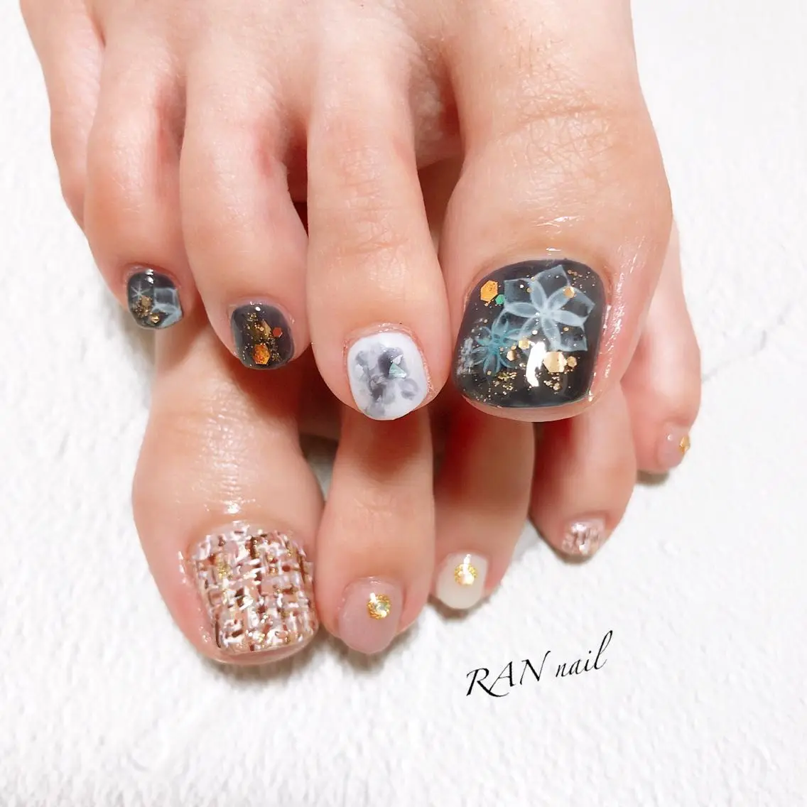 ネイル フラワーネイル フットネイル オフィスネイル ツイードネイル 冬ネイル ハンドネイル フットネイル RAN nailのネイルデザイン