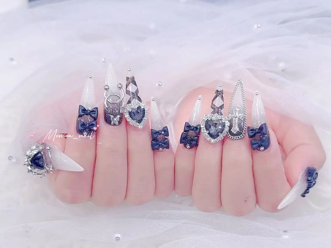 ネイル 成人式 大理石ネイル(マーブル) 持ち込み ネイルチップ 冬ネイル ハンドネイル MoMoA Nail ネイル長さ出し専門店のネイルデザイン