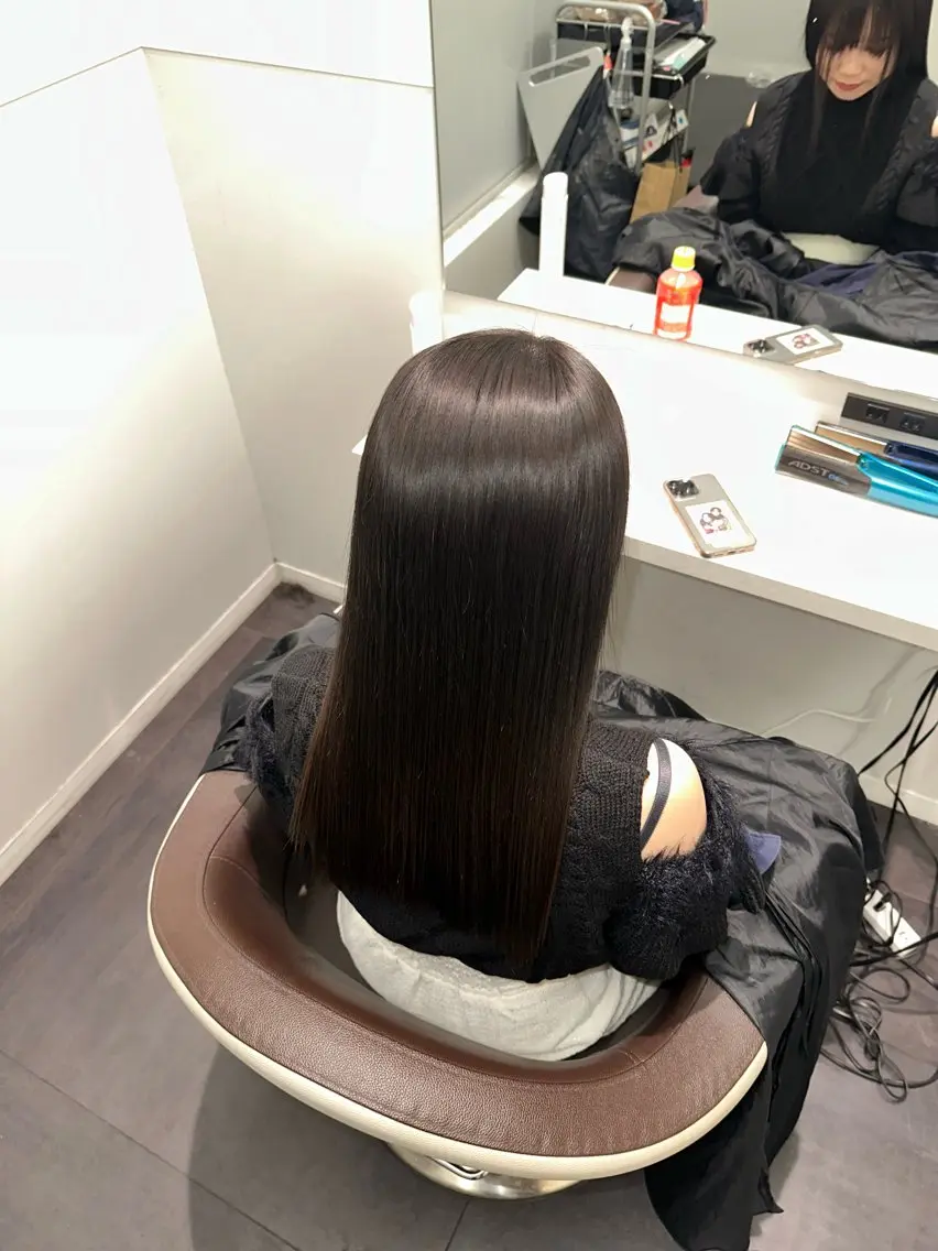 セミロング 美髪特化✨ 伊織✨縮毛矯正✨のヘアスタイル