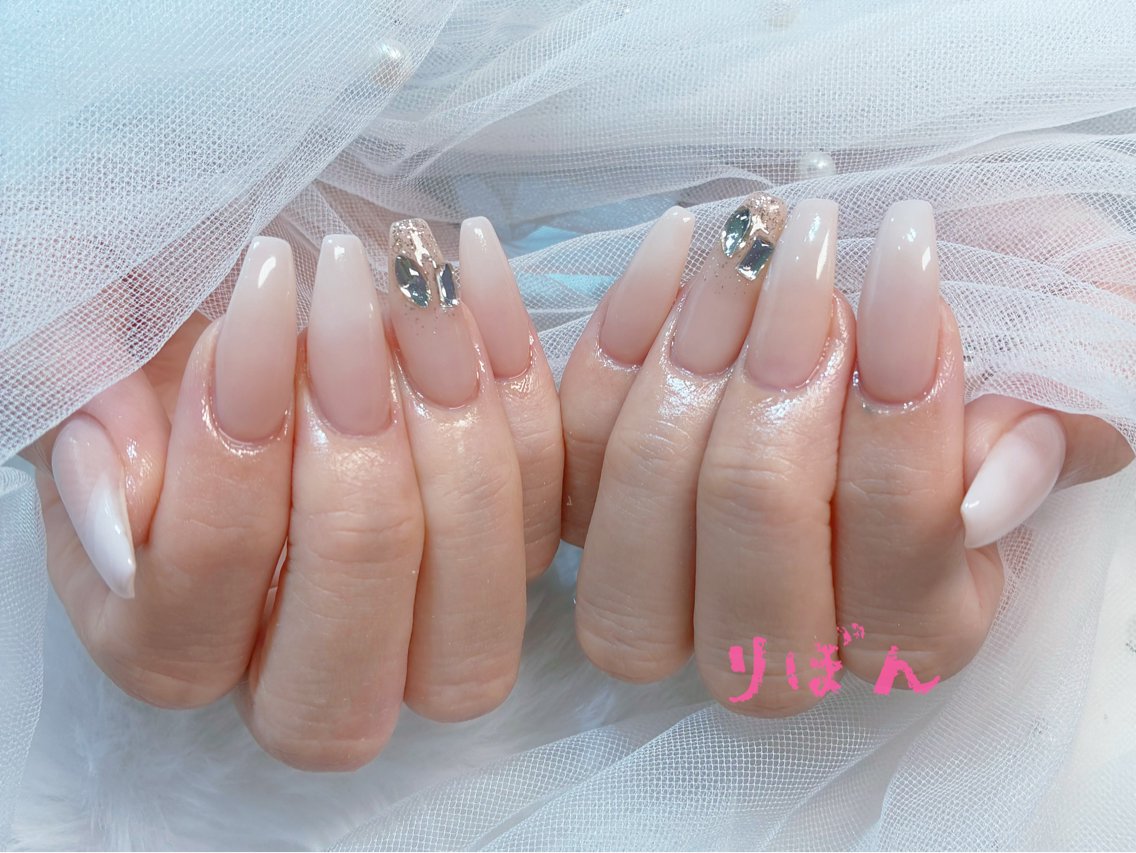 セミロング りぼん Re:Bonrのネイルデザイン