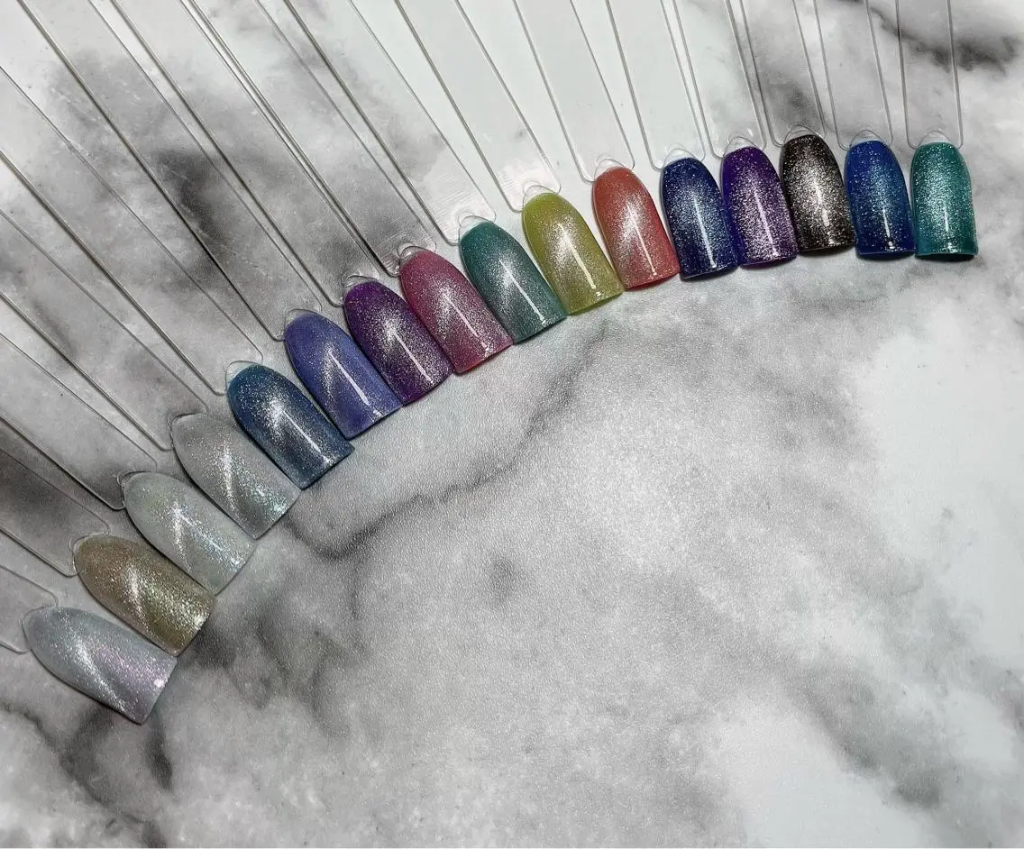 ネイル ジェルネイル マグネットネイル スカルプネイル ハンドネイル Kayo 💅のネイルデザイン