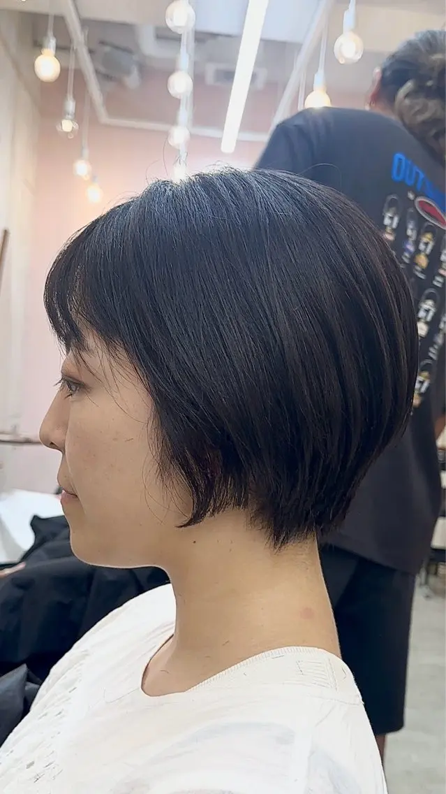 ショート カラー 似合わせカット ショートヘア トリートメント カット ヘアカラー トリートメント 巻ける縮毛矯正✨ ボブ/ショートともきのヘアスタイル