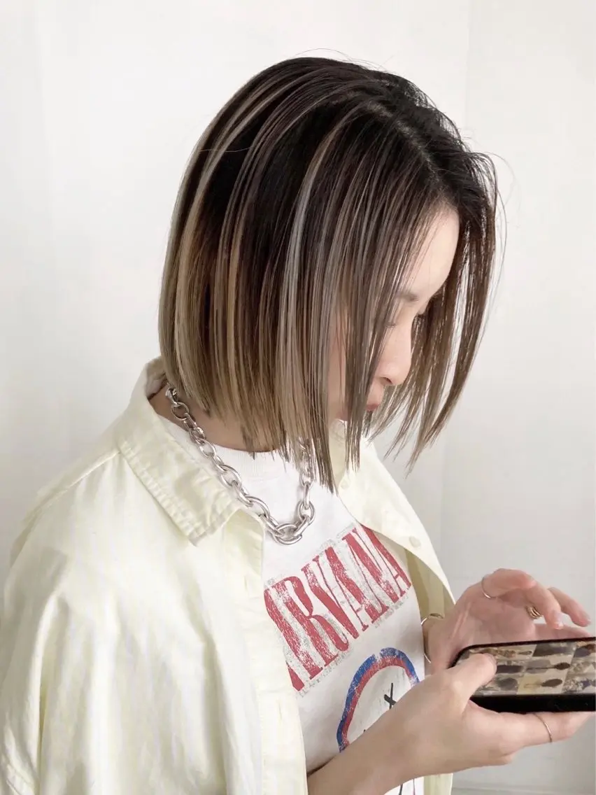 白髪ぼかしハイライトカラーカットトリートメント✨の写真