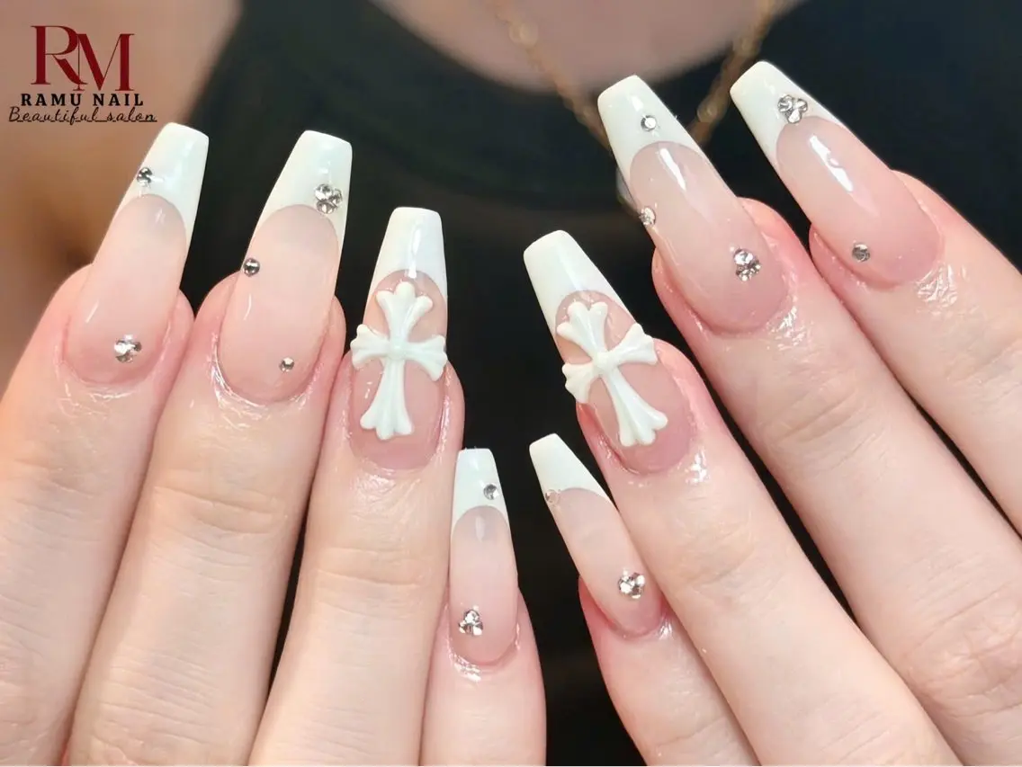 ネイル キラキラネイル マグネットネイル ミラーネイル ピンク 夏ネイル ハンドネイル RAMU Nail 恵比寿店のネイルデザイン