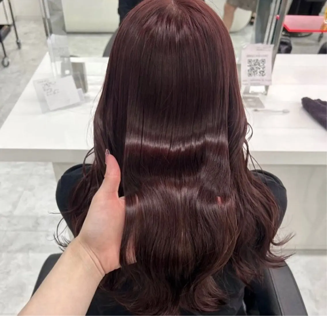 ロング ヘアカラー トリートメント 顔まわりレイヤー/諒 オリーブカラー/天神のヘアスタイル