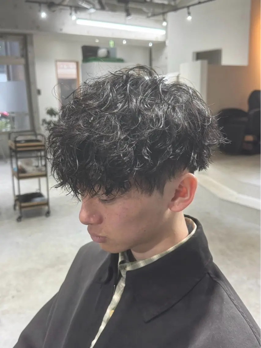 メンズ メンズパーマ カット 布施メンズ特化美容師 秋山 涼のヘアスタイル