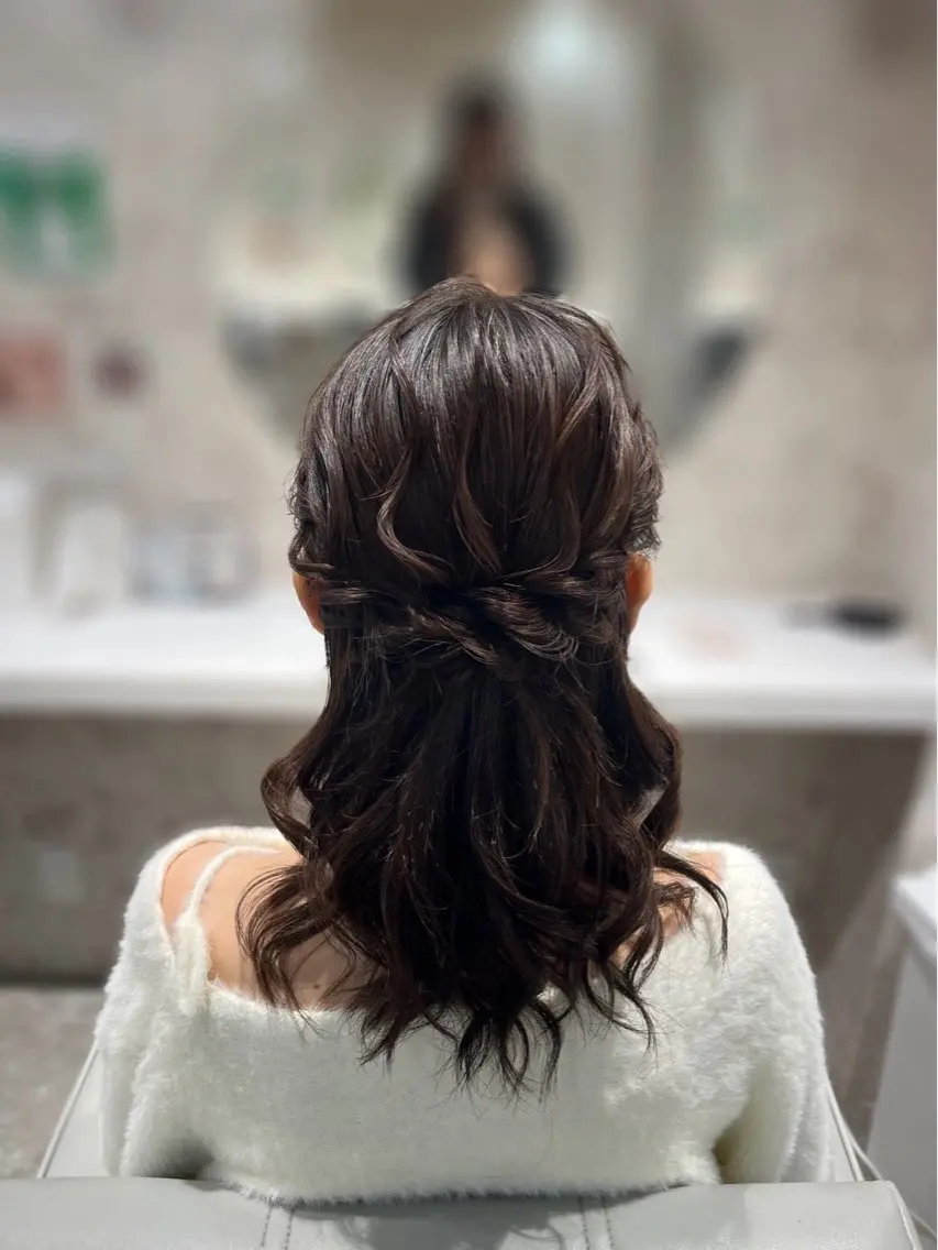ミディアム ベルグロー🧡 心斎橋スタッフ🦋のヘアスタイル