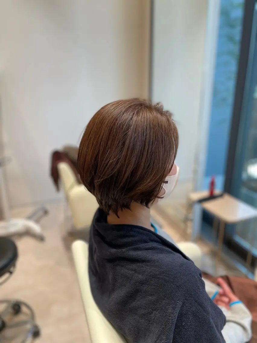当日限定🫧白髪染めを使わず白髪をカバーする全体カラー➕前髪カット➕アミノ酸トリートメントの写真