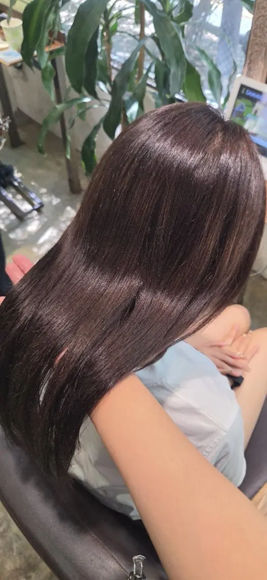 セミロング 谷岡 沙也佳のヘアスタイル