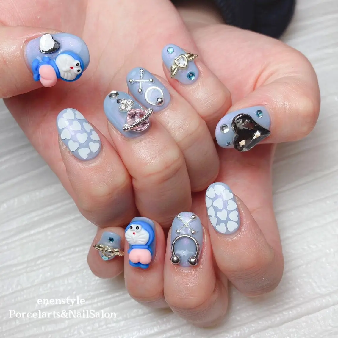 ミディアム ネイル 🐾enen style 🐾のネイルデザイン