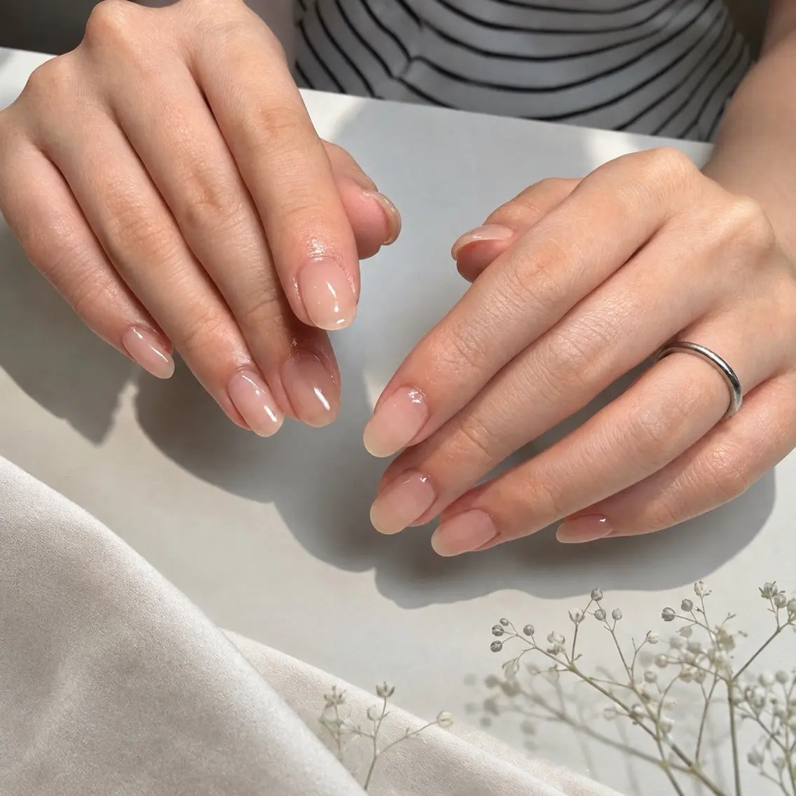 ネイル オフィスネイル ハンドネイル 井脇 優花のネイルデザイン