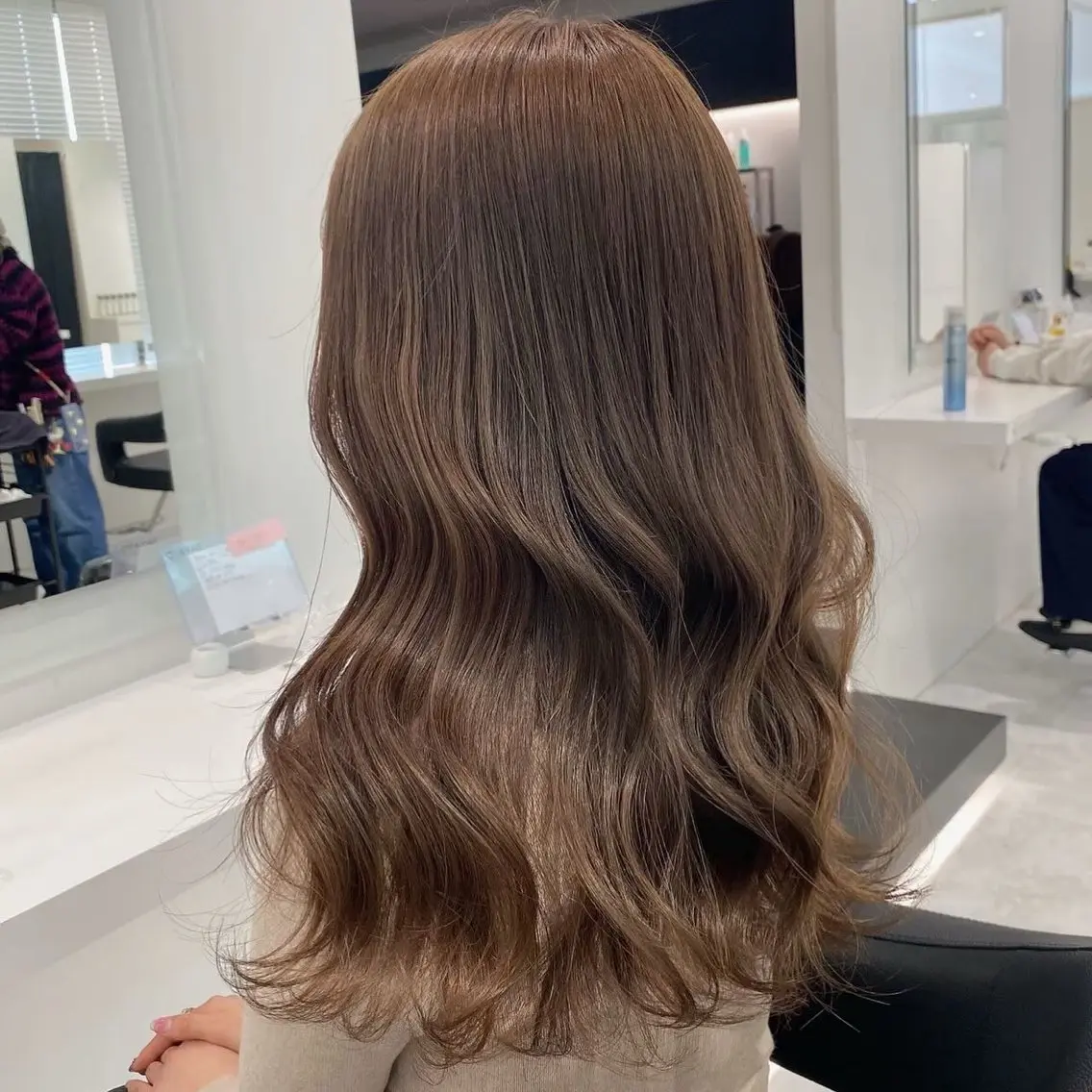 ロング カラー ヘアアレンジ ブリーチ ブリーチなしカラー 髪質改善 🫧モテる💗ダメー ジレスハイトーン🫧のヘアスタイル