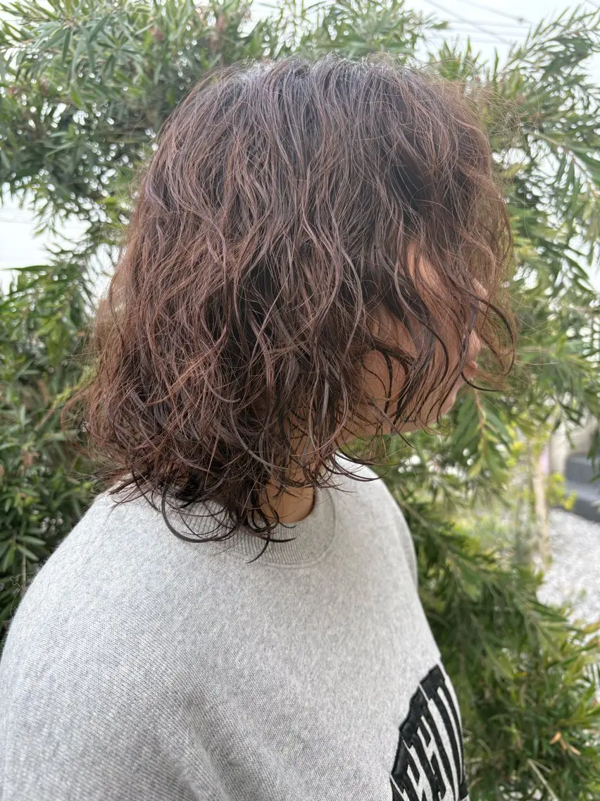 ミディアム M. YURIのヘアスタイル