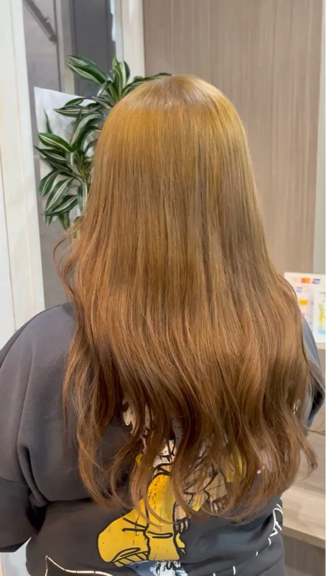 カラー 艶髪🥣透明感カラー 🫧前田奈津実のヘアスタイル