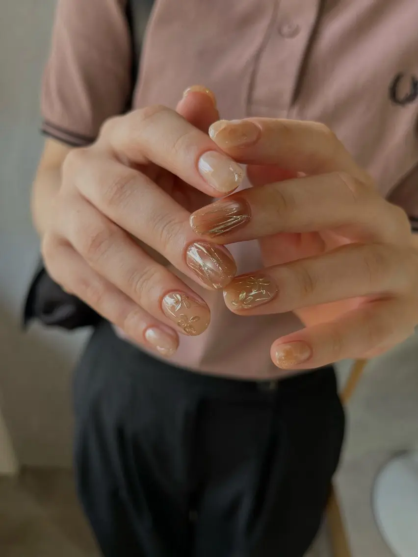 ネイル ハンドネイル フットネイル akari .のネイルデザイン
