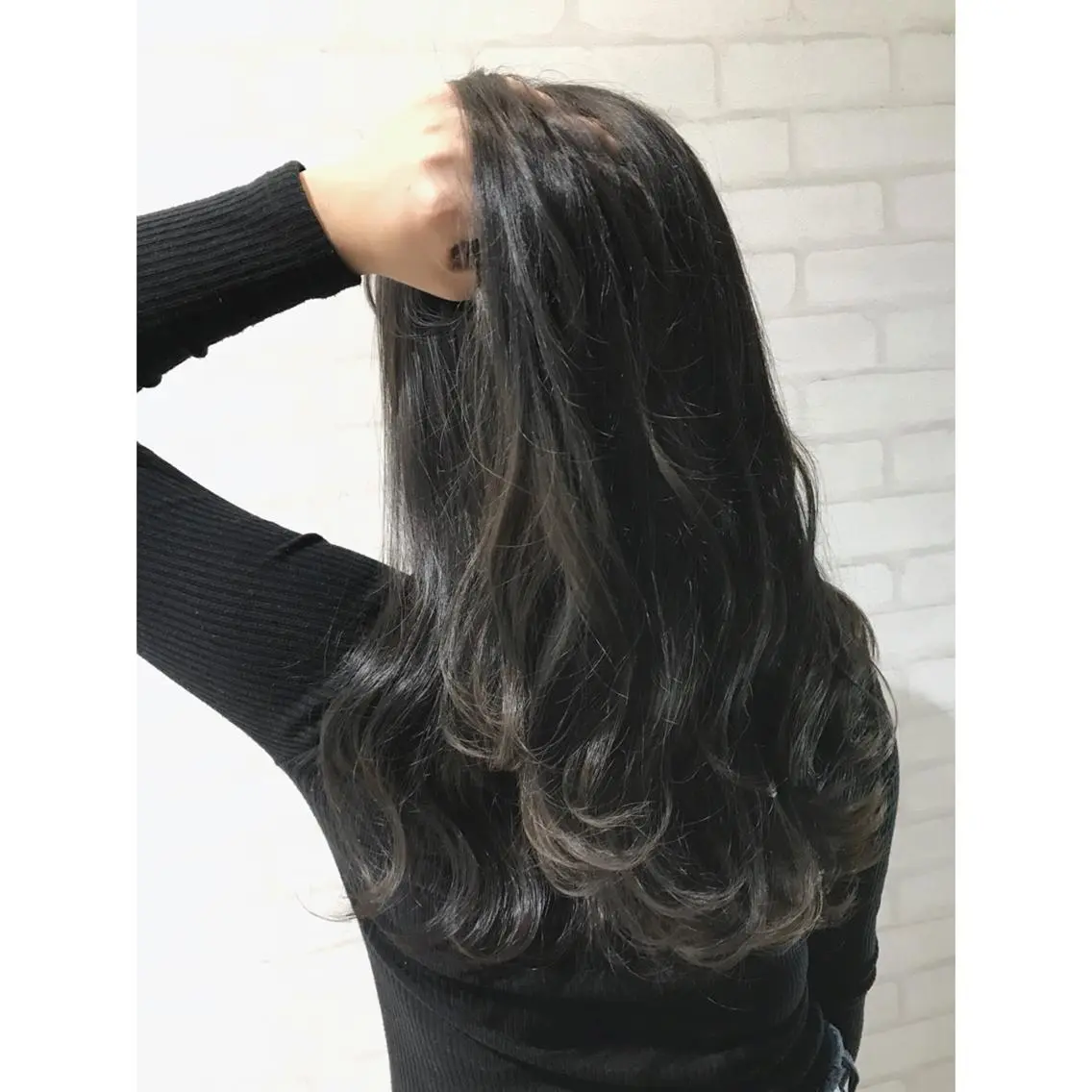 セミロング カラー アッシュ アッシュグレー アッシュグレージュ 透明感カラー グレージュ 高木 麻知子のヘアスタイル