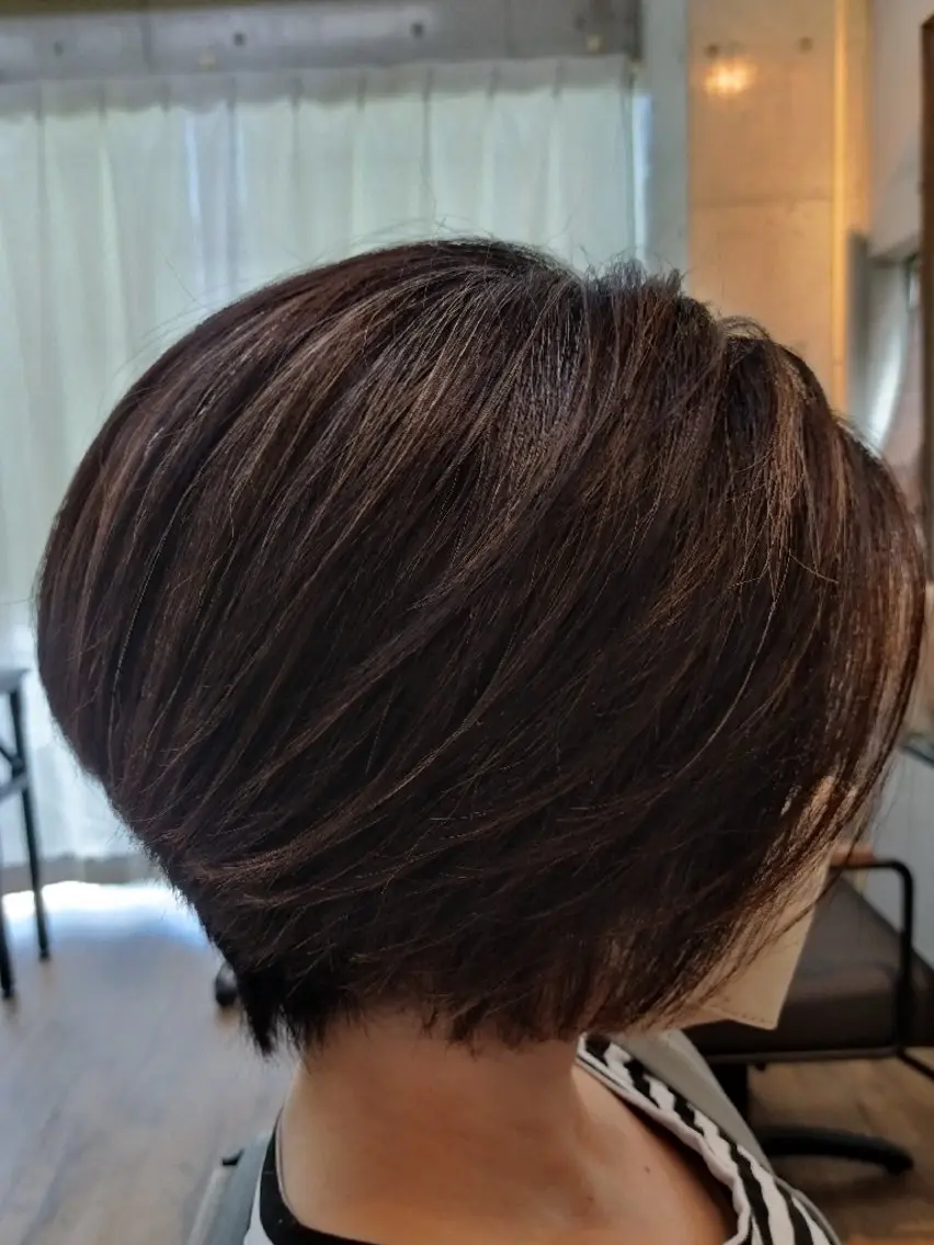 カラー ショート ショートボブ ボブ ショートヘア カット ヘアカラー 平良 めぐのヘアスタイル