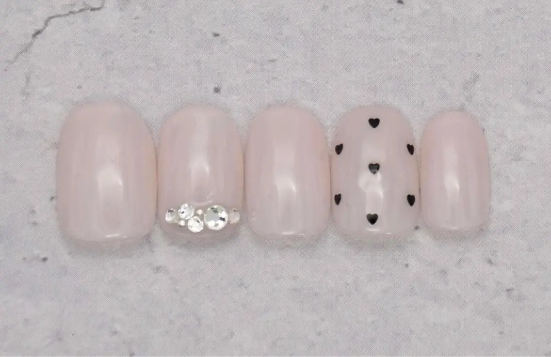 ネイル ゆら 練習生💅🏻のネイルデザイン