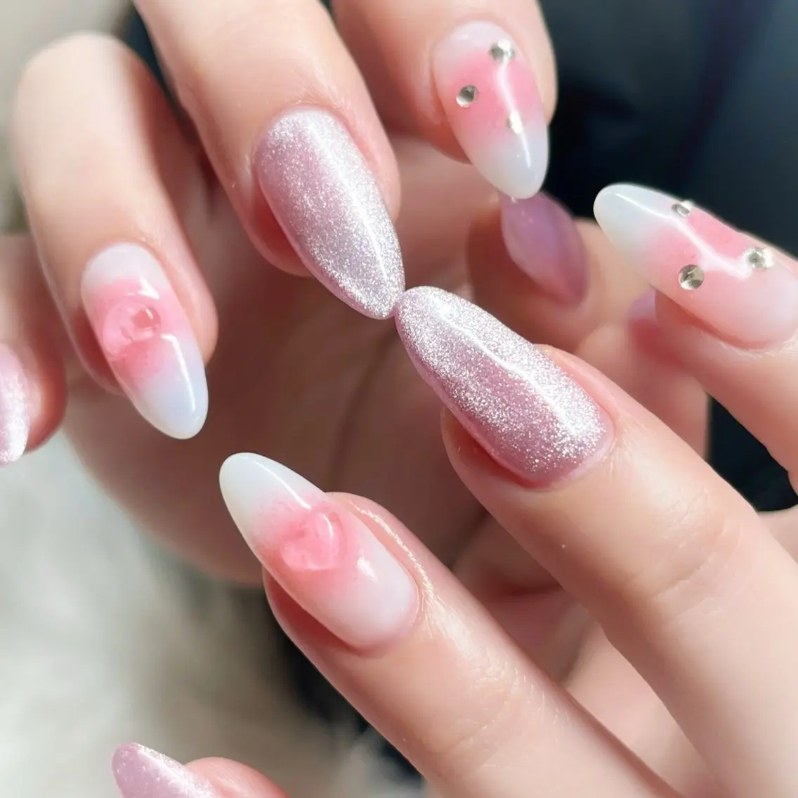 【マグネットネイル✕チークネイル/オフなし】店舗限定デザインの写真