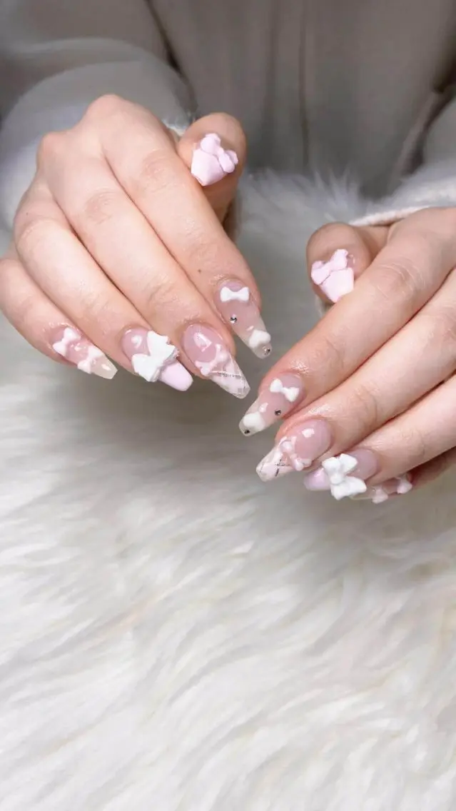 ネイル フレンチネイル グラデーション 韓国ネイル マグネットネイル ミラーネイル ハンドネイル ハンドケア Hara Nail 【持ち込みOK】のネイルデザイン