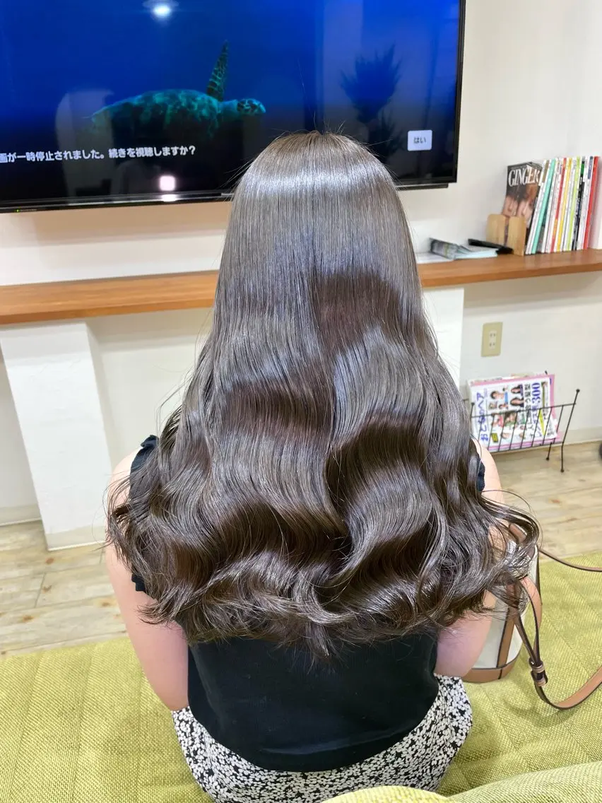 ロング 髪質改善&白髪ぼかし スタイリスト近藤宏樹のヘアスタイル