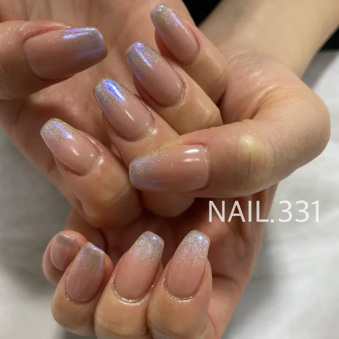ネイル オーロラネイル グラデーション マグネットネイル ニュアンスネイル 冬ネイル Nail 331のネイルデザイン