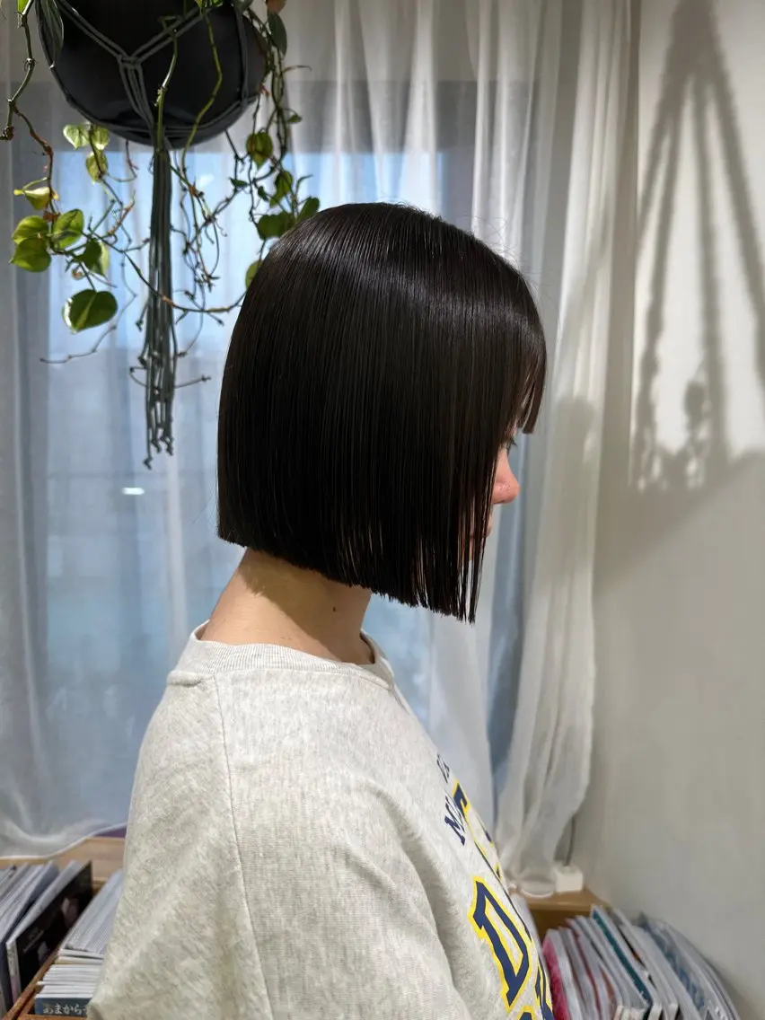 ショート カット 切りっぱなし/髪質 改善矯正/さやか🫧のヘアスタイル