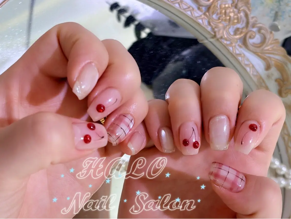 ネイル 赤色 夏ネイル ワンホンネイル ハンドネイル HALO ネイルサロン🌸のネイルデザイン