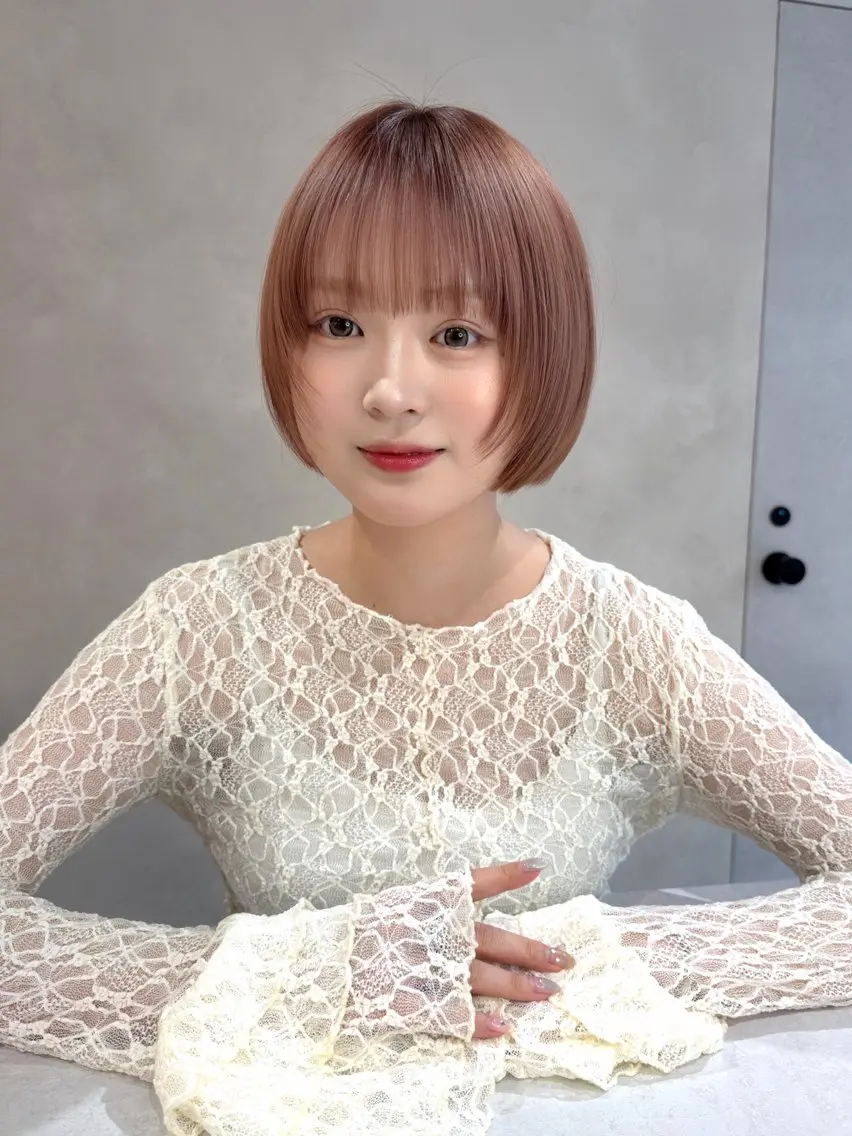 ショート ✨レイヤー・ブリーチ なしダブル特化✨のヘアスタイル