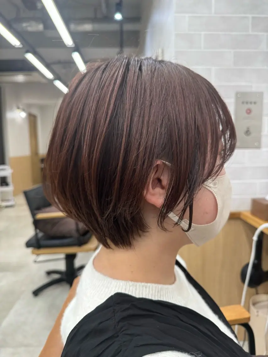 ショート レイヤー/ショート/ 透明感/銀座/れんのヘアスタイル