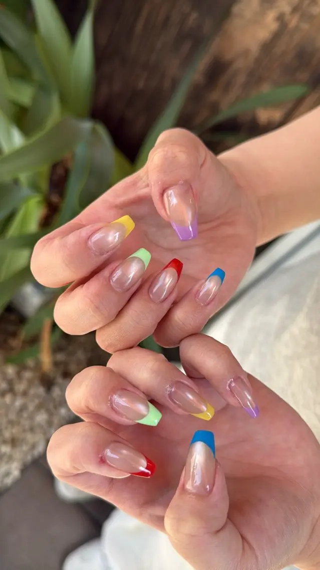 ネイル フラッシュネイル フラッシュマグ フットネイル フレンチネイル 韓国ネイル ハンドネイル SAKU nail 作島茜のネイルデザイン