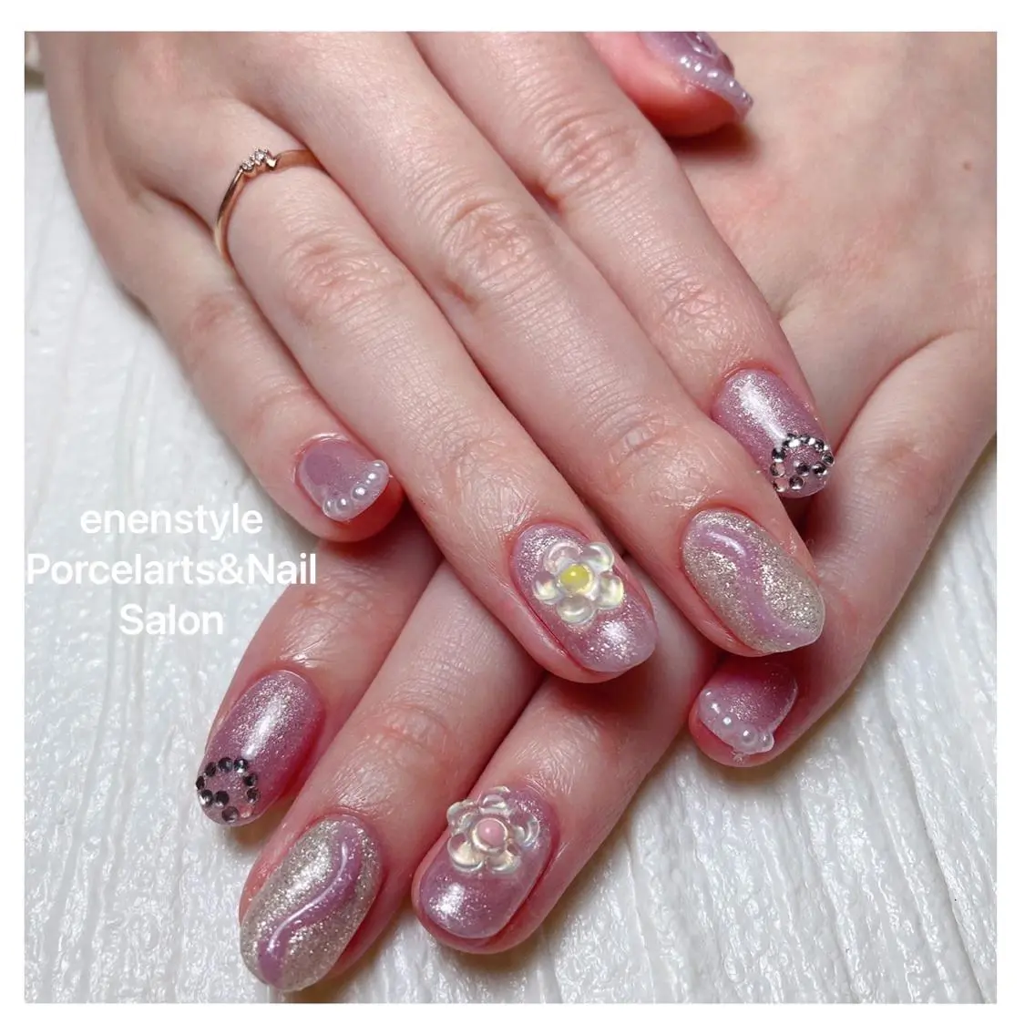 ミディアム ネイル 🐾enen style 🐾のネイルデザイン