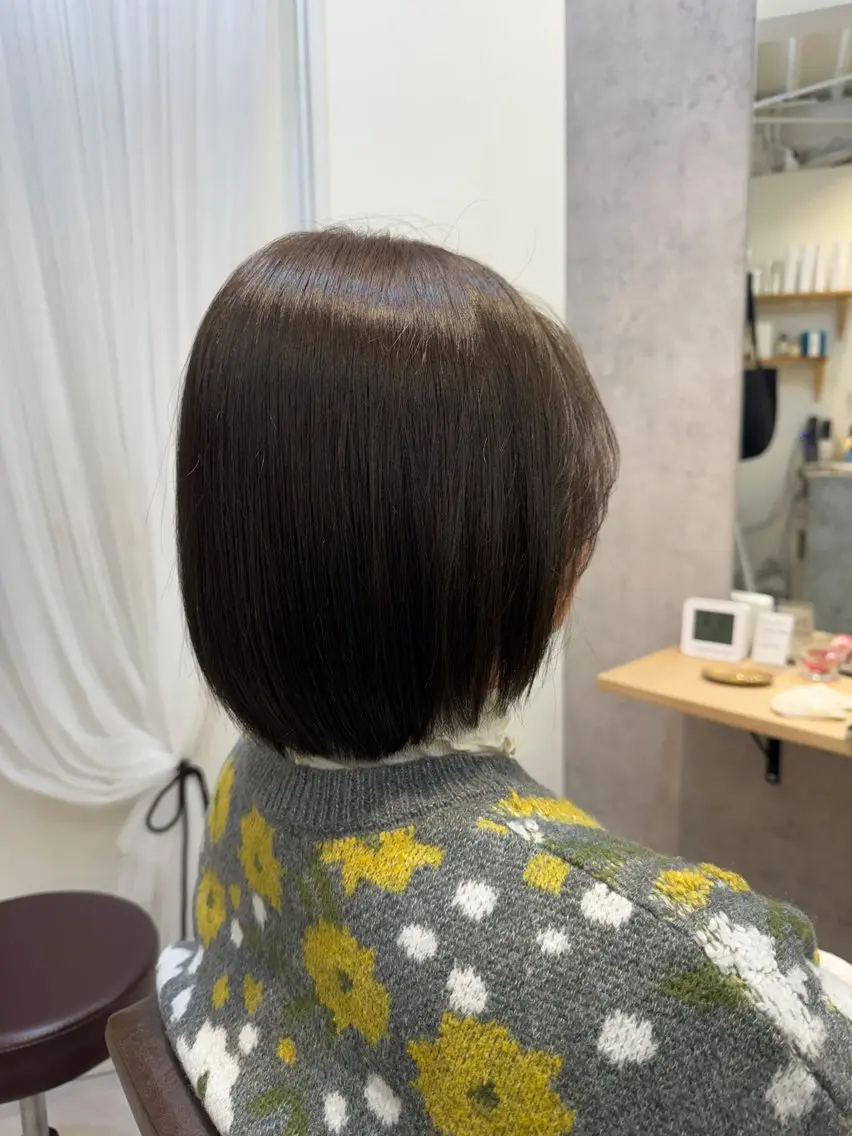 ミディアム カラー カット ヘアカラー トリートメント 似合う髪型が 分からない方へのヘアスタイル