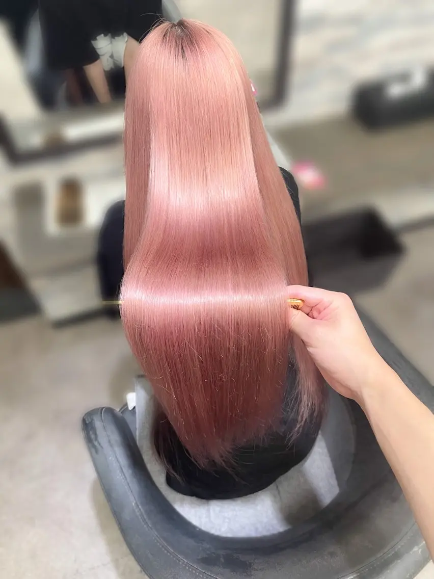 ロング カラー シールエクステ ブリーチ ケアブリーチ ダブルカラー ハイトーンカラー ヘアカラー トリートメント ハイトーンエクステ 🎩カズキ🎩のヘアスタイル
