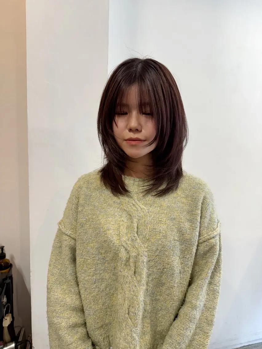 ミディアム カラー ハッシュカット レイヤーカット カット トリートメント 【韓国レイヤー特化 ハッシュカット】のヘアスタイル