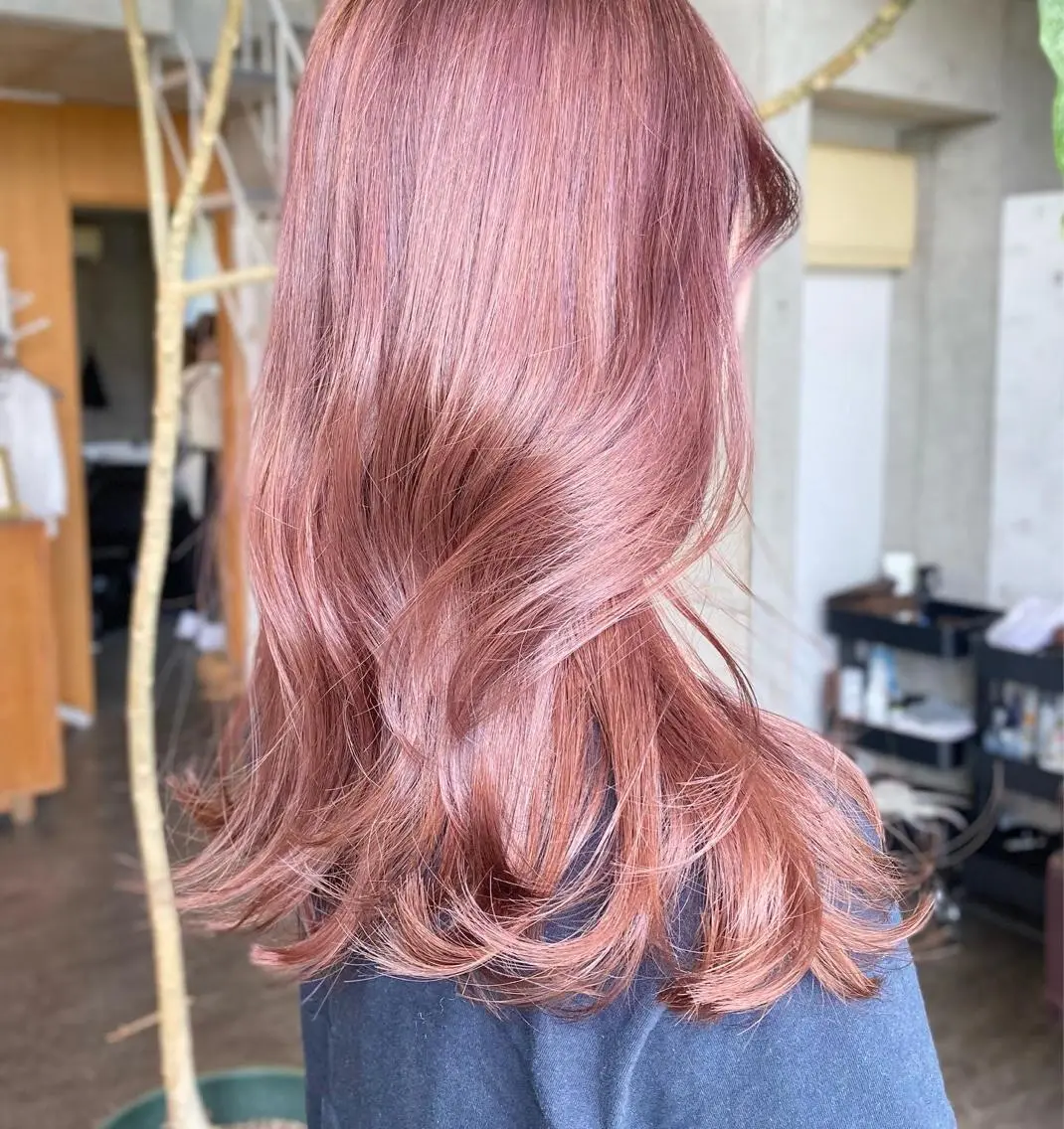 ロング カラー パーマ ヘアアレンジ メンズ キッズ ネイル マツエク・マツパ アイブロウ ヘアカラー トリートメント モリモト サナのヘアスタイル
