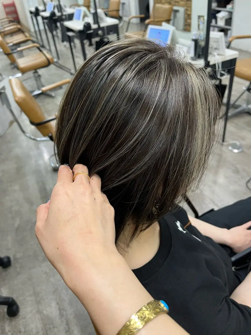 ミディアム 🌈白髪ぼかし特化 🌈naokoのヘアスタイル