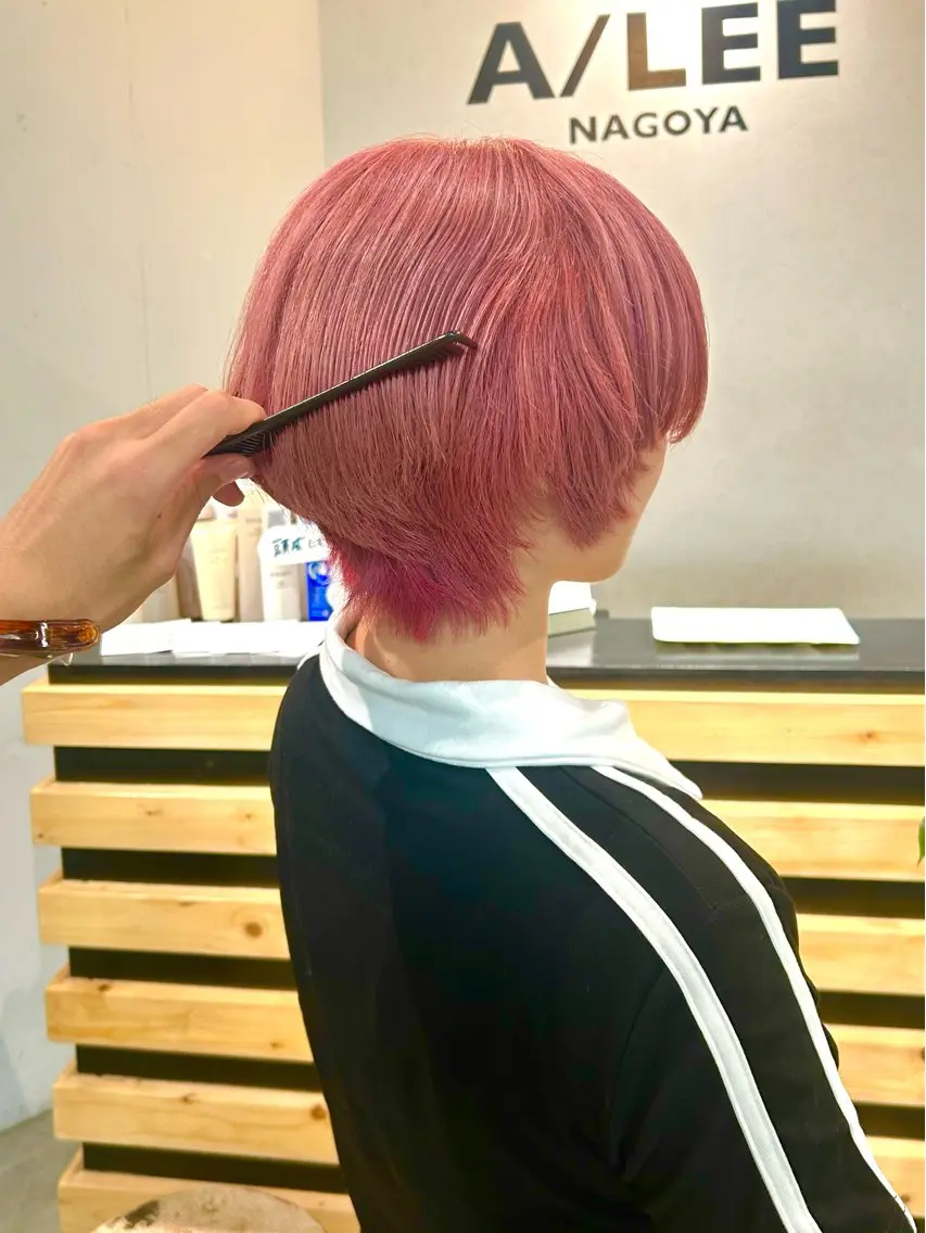 ショート カラー ショートボブ ピンクカラー ボブ ショートヘア ヘアカラー トリートメント ウルフカット レイヤーカット上柿のヘアスタイル