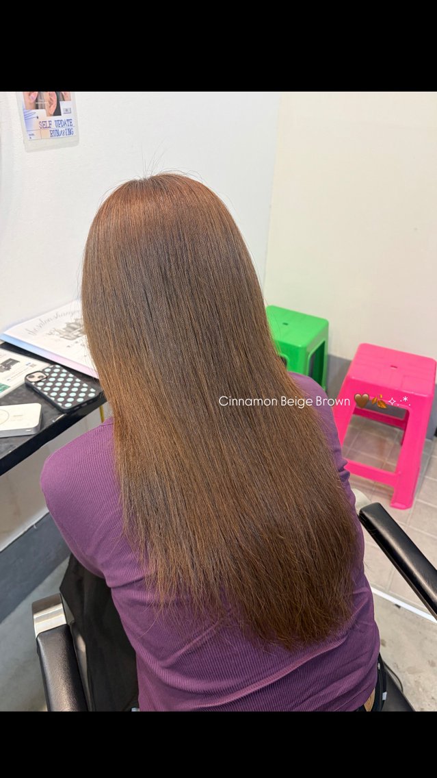 ロング カラー LUCK ユナのヘアスタイル