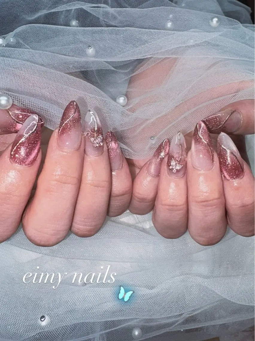 ネイル ボルドー ゴールド グラデーション マグネットネイル 持ち込み ハンドネイル eimy nails♡のネイルデザイン