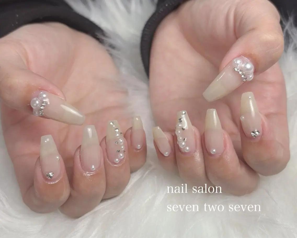 ネイル ハンドネイル 727 nailのネイルデザイン