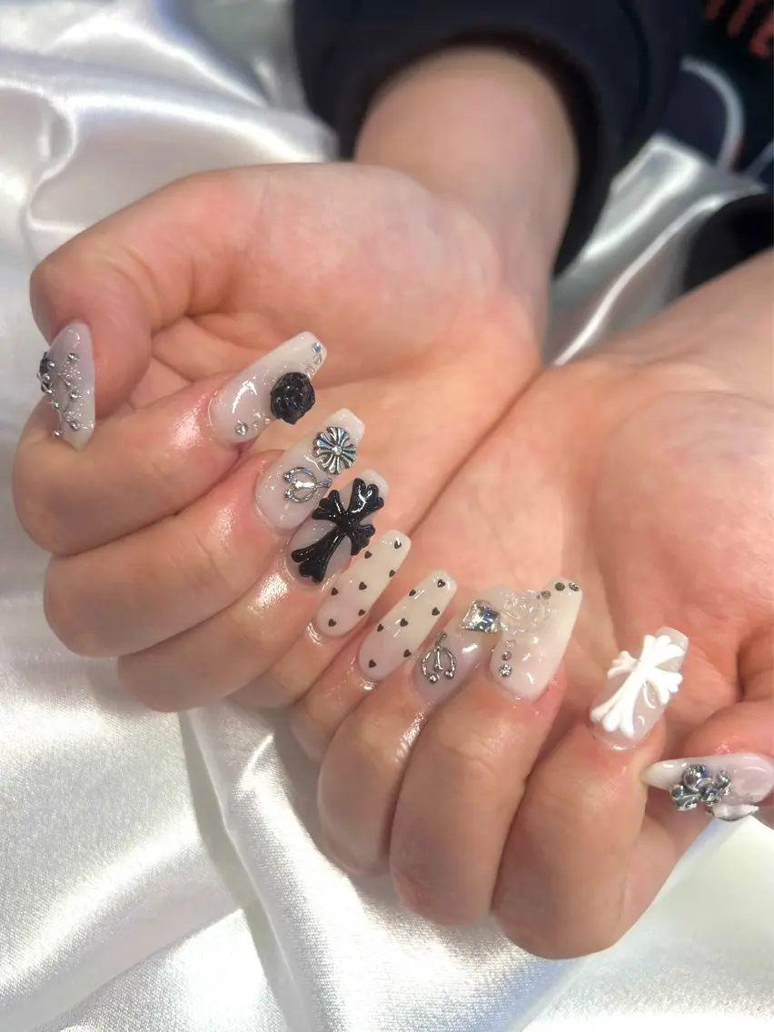 ネイル ロングネイル スカルプネイル LACHIC NOZOMIのネイルデザイン