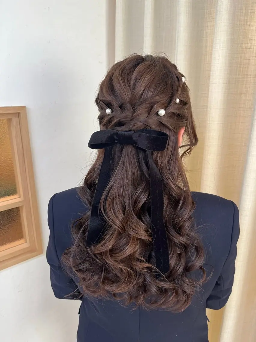 ✨🌸🏫【学割ヘアセット】🏫🌸✨推し活などに🫶🏻平日限定の学割ヘアセットです🌿※学生証必須※ミニモ学割の写真
