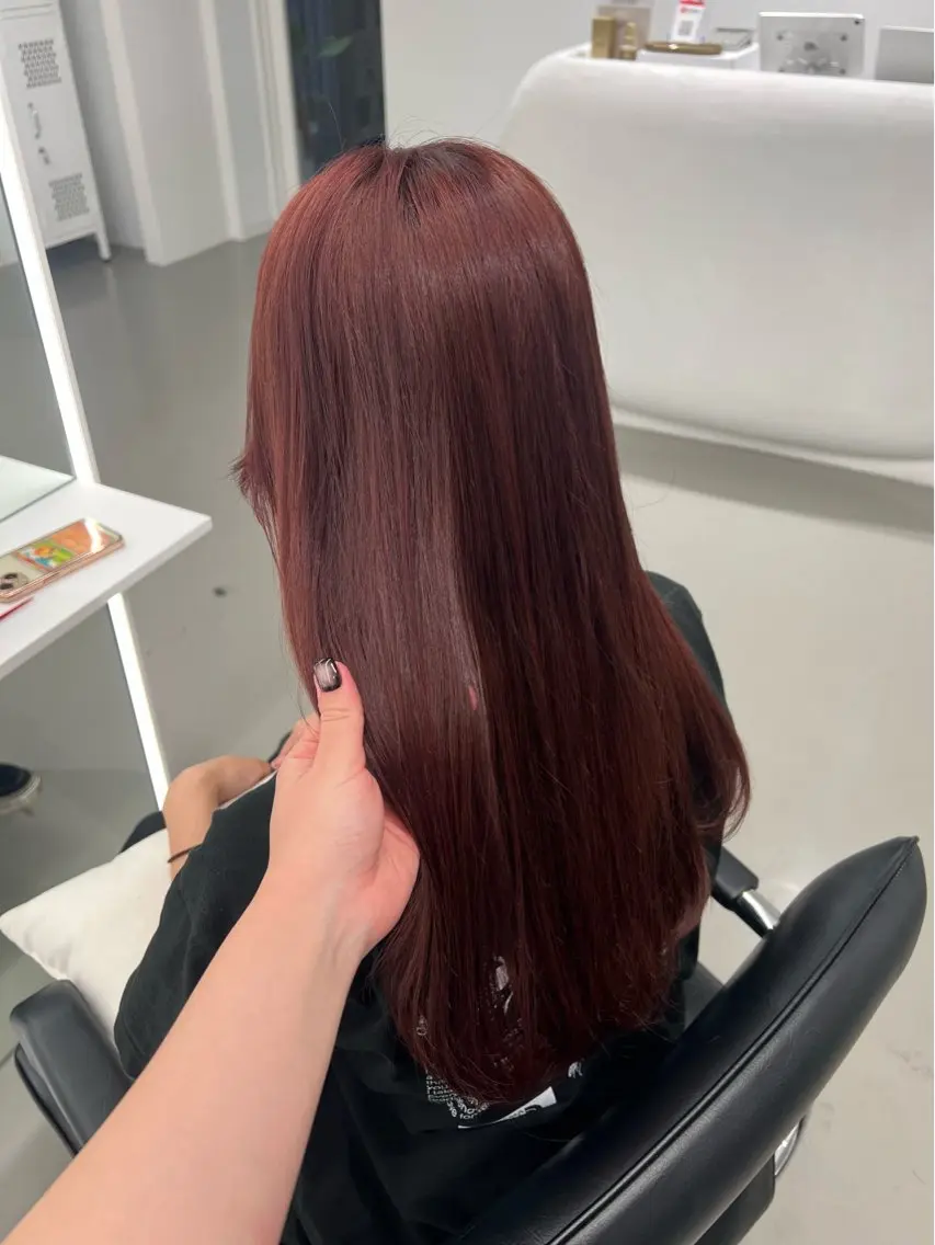 セミロング ヘアカラー VISION 巻幡野花のヘアスタイル