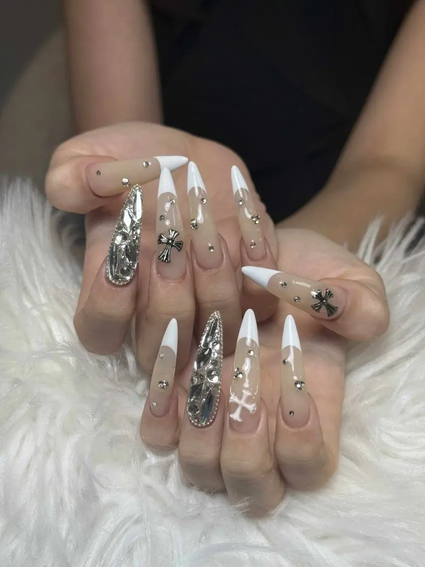 ネイル ボルドー ブラウン チークネイル ドット フットネイル ハンドネイル Julli NailStudioのネイルデザイン
